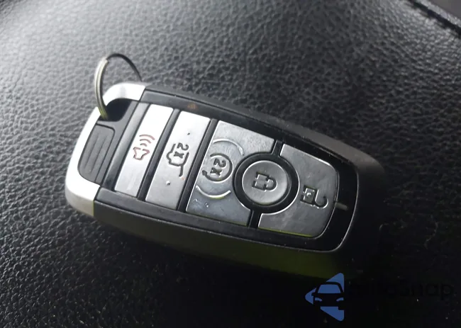 1FMJK2AT6MEA83084: 44432646