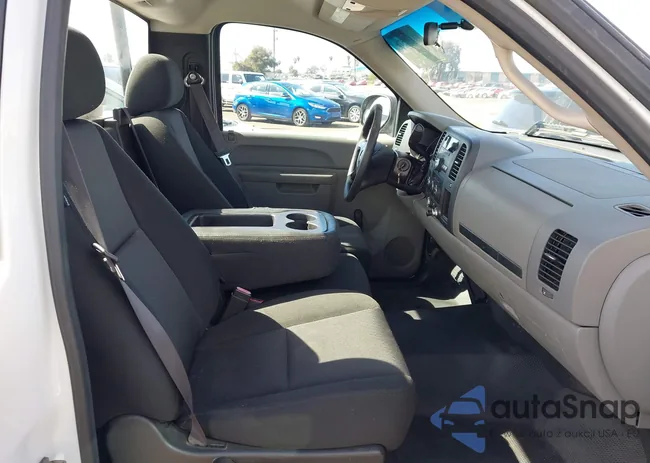 1GCNCPEX8DZ124496: 44432678