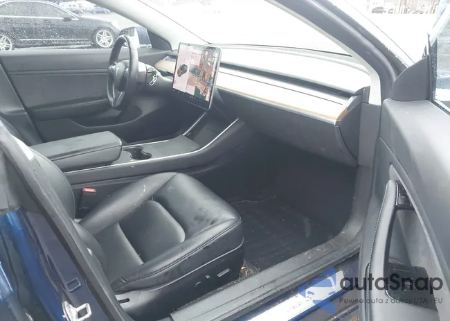 5YJ3E1EB7JF063582: 44432721