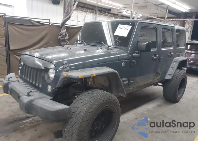 1C4BJWDG1JL815484: 44433891