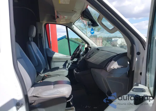 1FTYR3XM4JKB28024: 44434030