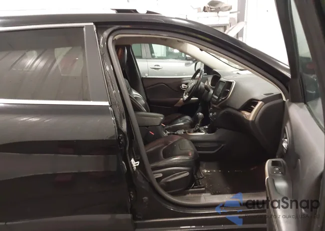 1C4PJMDB3JD522825: 44434207