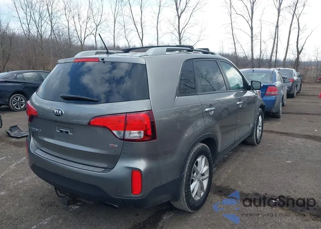 5XYKTCA69FG612558: 44434338