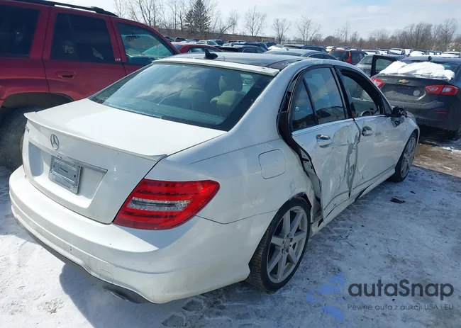 WDDGF5HB0DR255531: 44434353