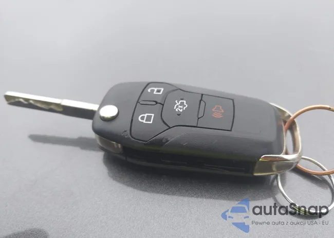 3FA6P0HD0GR202754: 44433360