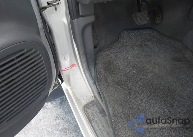 4S2DM58W514318447: 44433459