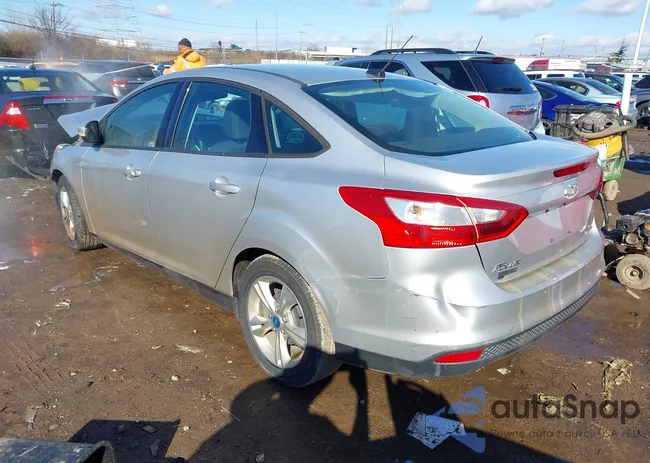 1FADP3F23EL143348: 44433465