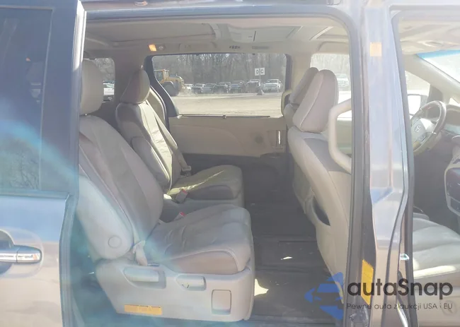 5TDDK3DC6BS003907: 44433610