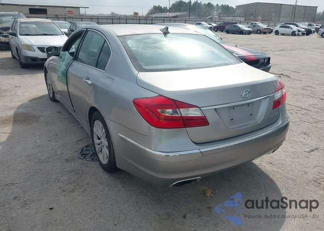 KMHGC4DD2DU240753: 44434901