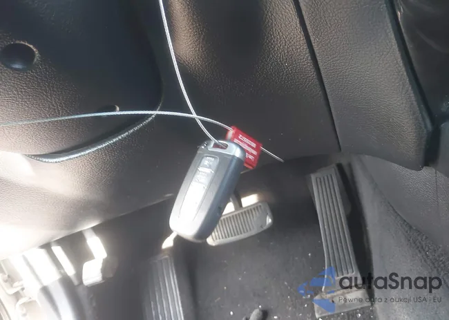 KMHGC4DD2DU240753: 44434901