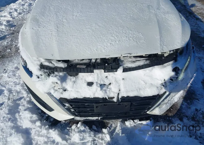 1N4BL4EW0RN301524: 44435001