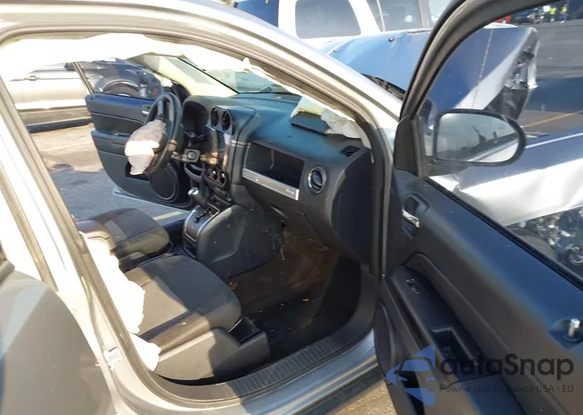 1C4NJDBB9GD713863: 44435083