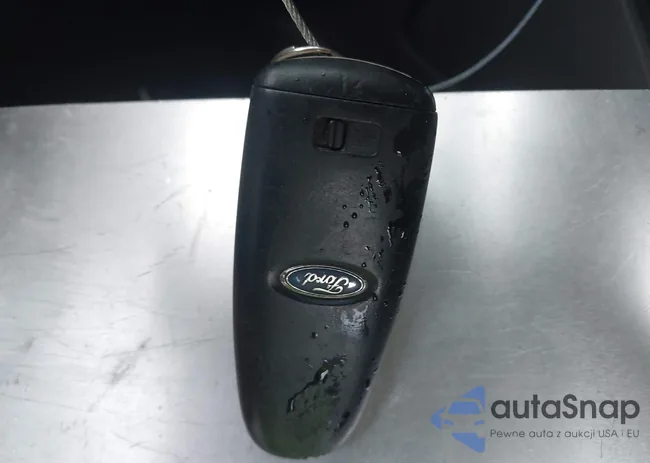 1FMCU0J99FUA08951: 44435237