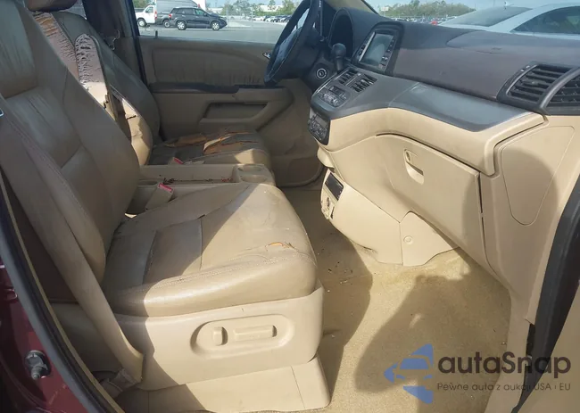 5FNRL387X8B009805: 44435240