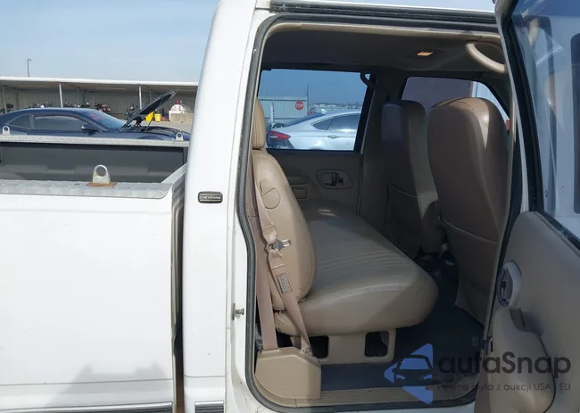 1GCGC33JXVF055832: 44435276