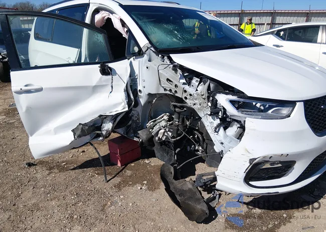 2C4RC1GG3TR161511: 44435324