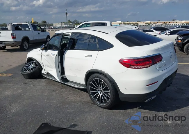 W1N0J8EB8MF877529: 44435340