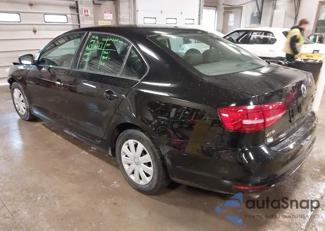 3VW2K7AJ5FM311316: 44435352