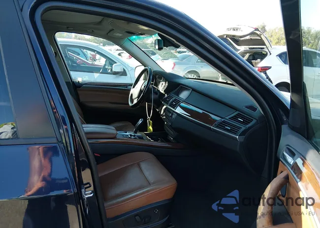 5UXFE43589L260375: 44434468