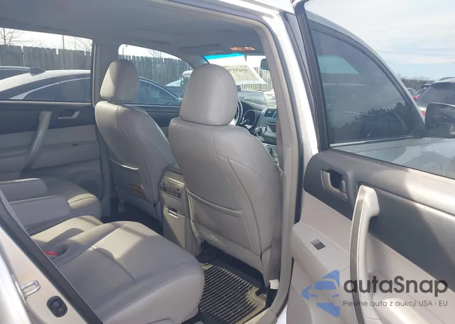 5TDBK3EH0BS059049: 44435764