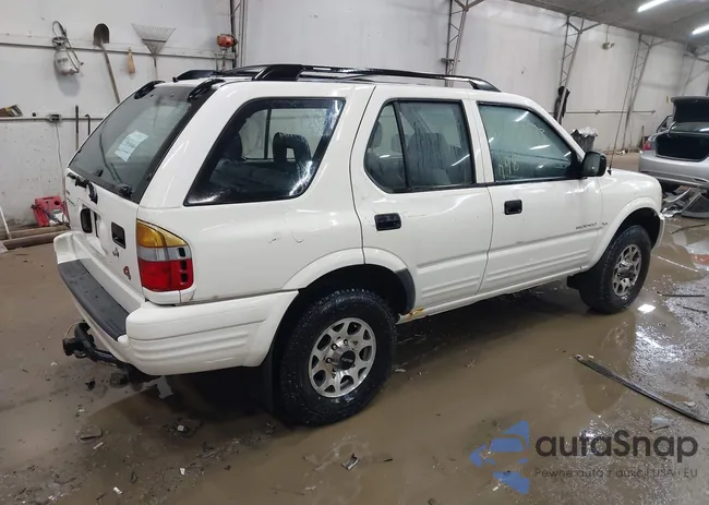 4S2CM58W7W4345880: 44435843