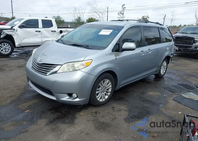 5TDYK3DC5BS068264: 44435846