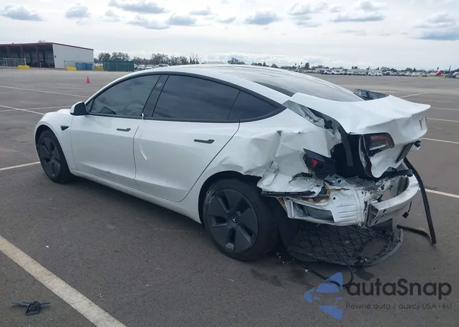 5YJ3E1EA4PF606676: 44435946