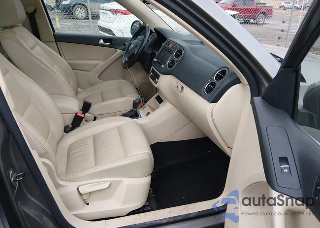 WVGBV7AX5BW503906: 44436111