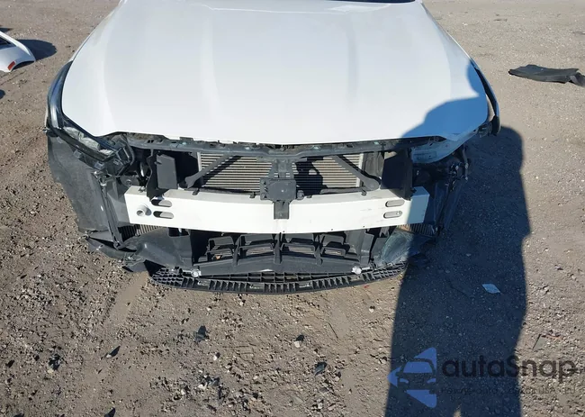 1G6DN5RW8L0146368: 44436332