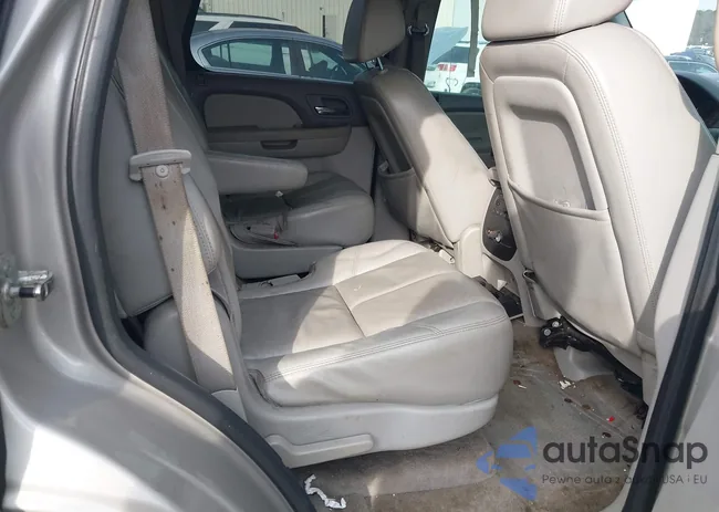 1GKFC330X9R147664: 44435367