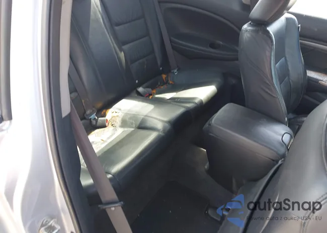 1HGCS22818A009657: 44435452