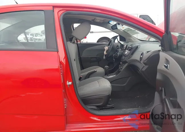 1G1JA5SH2C4183053: 44435554