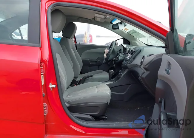 1G1JA5SH2C4183053: 44435554