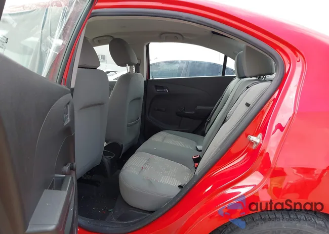 1G1JA5SH2C4183053: 44435554