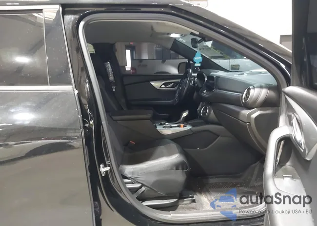 3GNKBHR40LS667467: 44435558