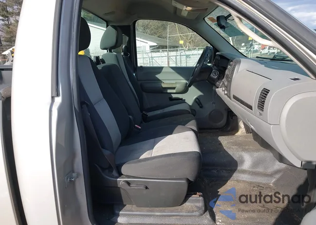 1GCEC14X08Z196992: 44435655