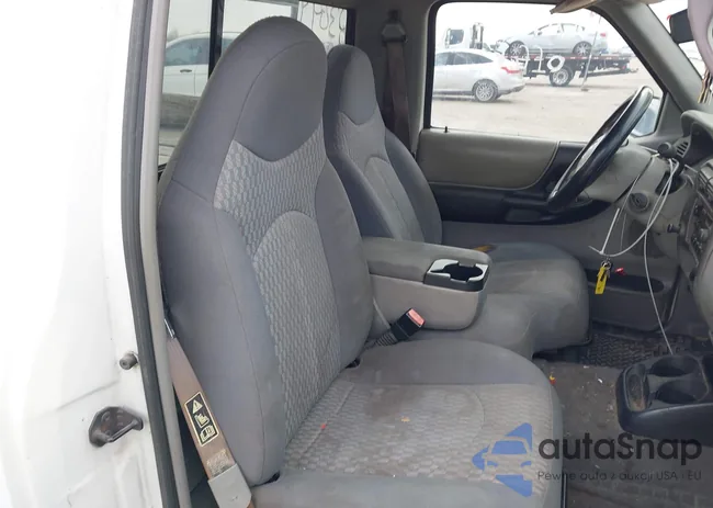 4F4YR12U72TM15632: 44435668