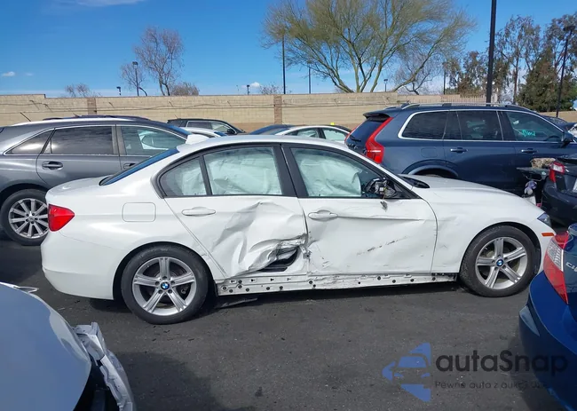 WBA3C1C52DF438486: 44435685