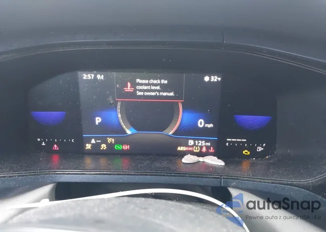 3VVWX7B20NM021806: 44435701