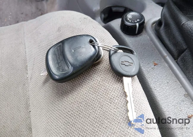 1GNET16S866160720: 44436942