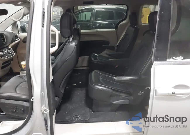 2C4RC1BG7RR165271: 44437147