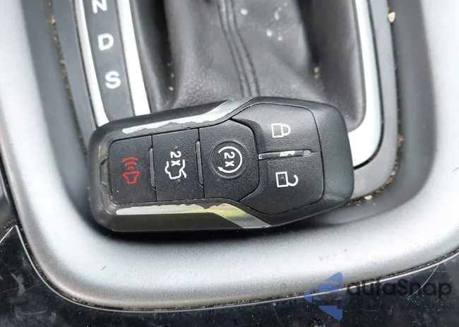 3FA6P0K9XDR229038: 44437155