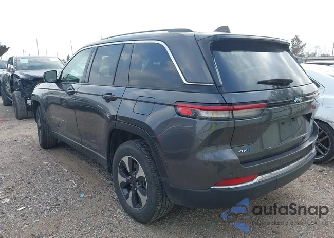 1C4RJYB66RC720516: 44437208