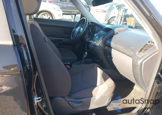 KNDJT2A58D7753130: 44437310