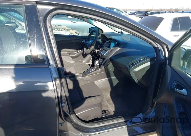 1FADP3H20JL321367: 44437354