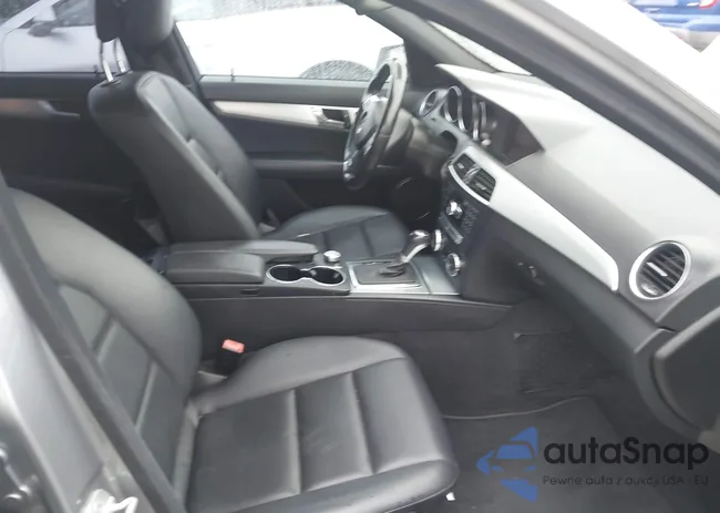 WDDGF4HBXDA869821: 44436701