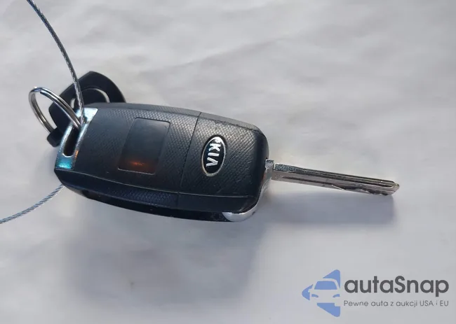 KNDMB5C15G6085955: 44436706