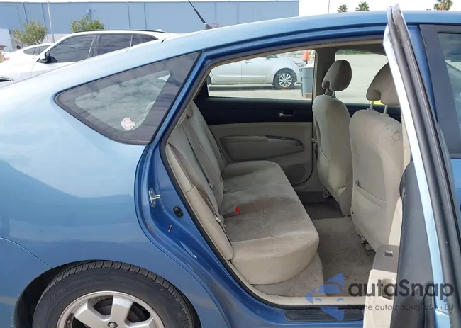 JTDKB20UX77643586: 44437900