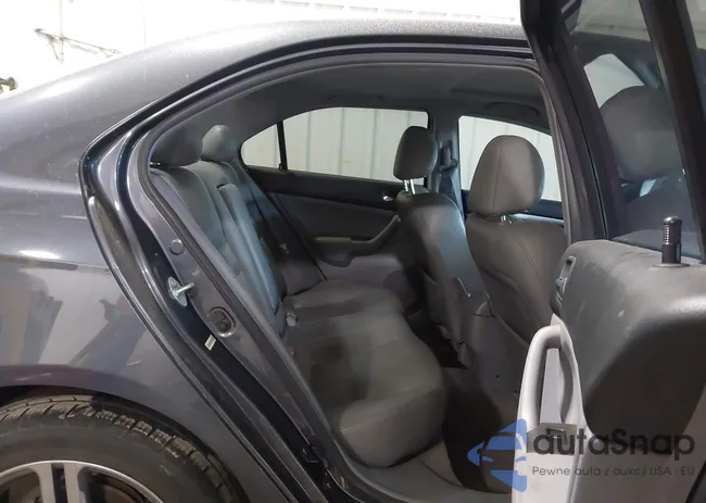 JH4CL96816C001041: 44437977