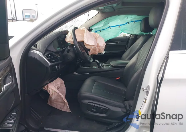 5UXKU2C55G0N81634: 44438000